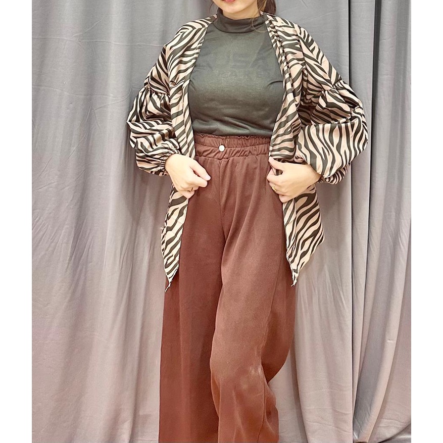 KIYOWO OUTER MOTIF-ZEBRA COKLAT