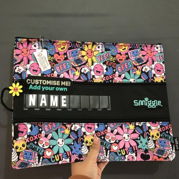 

Tas Laptop - Tempat pensil A4 Smiggle Original 100% flowers