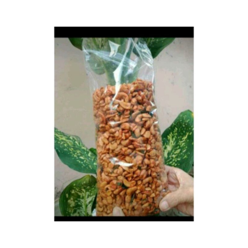 

Kacang Mede patahan Mateng 1kg