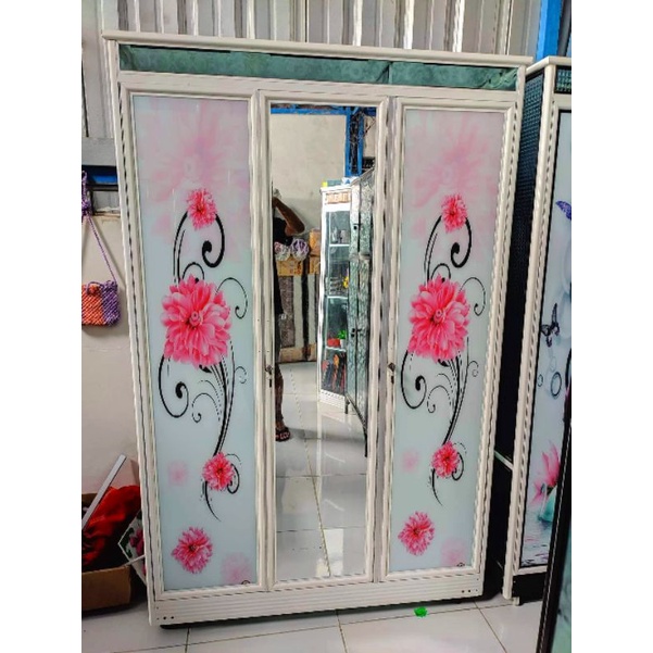 lemari kaca pintu 3 GANTUNGAN TENGAH KACA PRINT RANGKA PUTIH