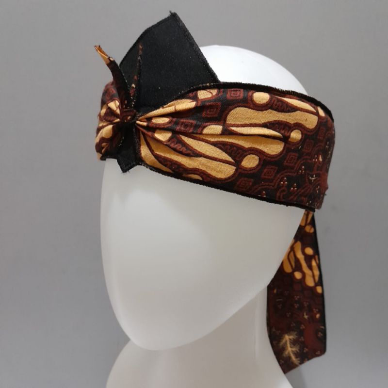 totopong Sunda, iket Sunda, Makuta wangsa