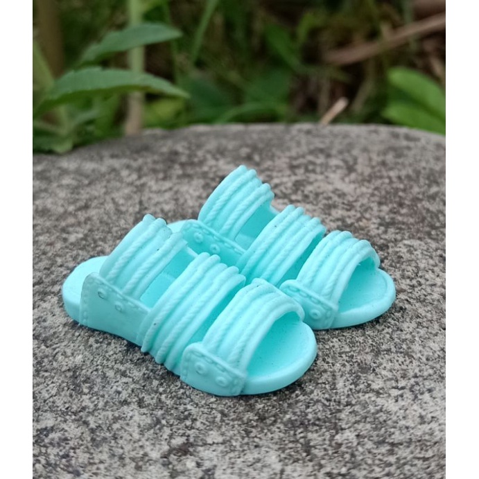 sepatu boneka KEN original