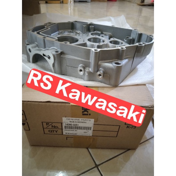 crankcase crank case krengkes kanan klx 150 D-Tracker 150 original