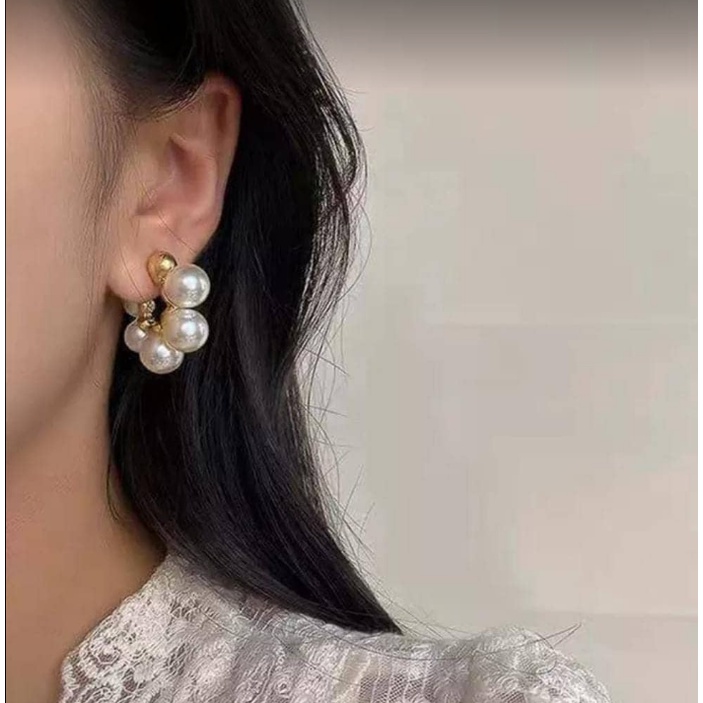 Anting-Anting Mutiara wanita