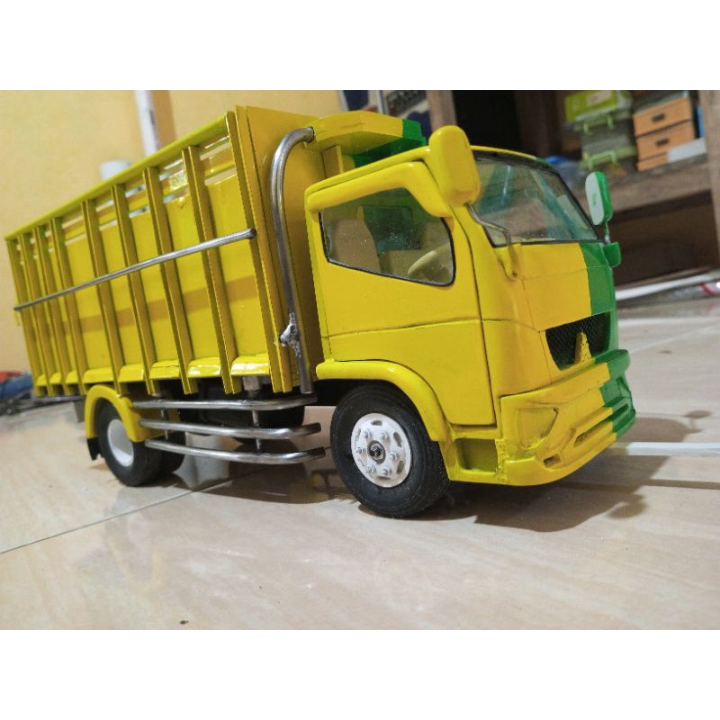 miniatur truk full pvc