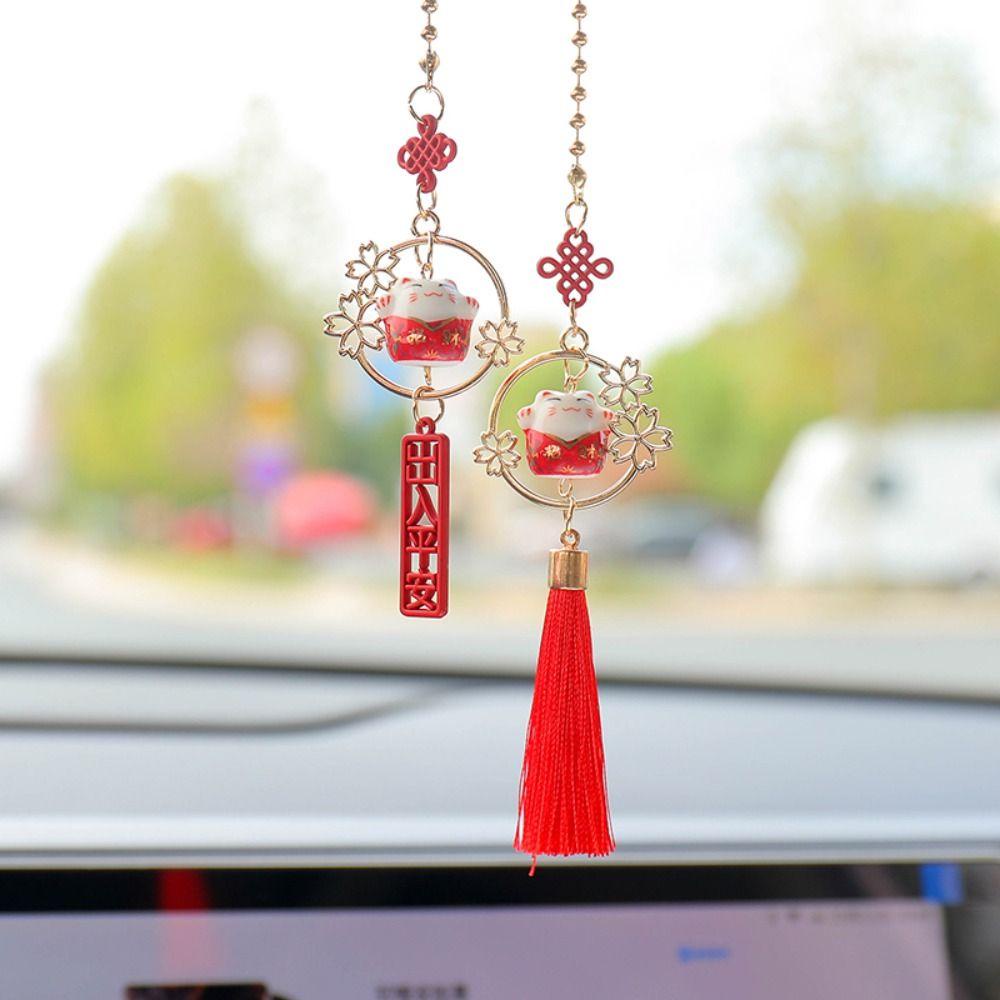 Augustina Lucky Cat Liontin Aksesoris Mobil Lucky Cat Gantung Ornamen Pernak Pernik DIY Kartun Kucing Keramik Mobil Spion Mobil Dekorasi Auto Spion Pendant