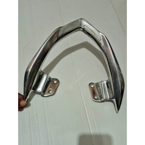 BEHEL BEGEL PLANGER JUPITER MX NEW 135 PEGANGAN JOK BELAKANG JUPITER MX NEW 135