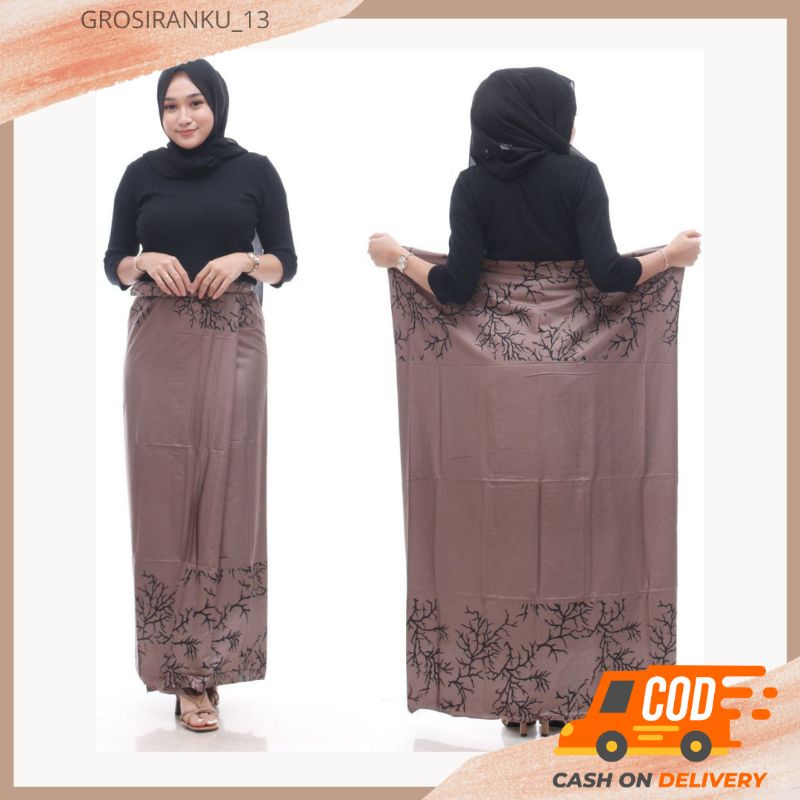 SARUNG AQIL WANITA SANTRI PUTRI TERBARU ,MOTIF POLOS MONOKROM, BATIK ASLI PEKALONGAN TERMURAH GROSIR