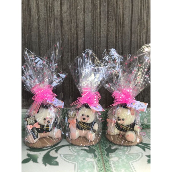 bingkisan boneka wisuda | Hampers kelulusan | Hampers wisuda