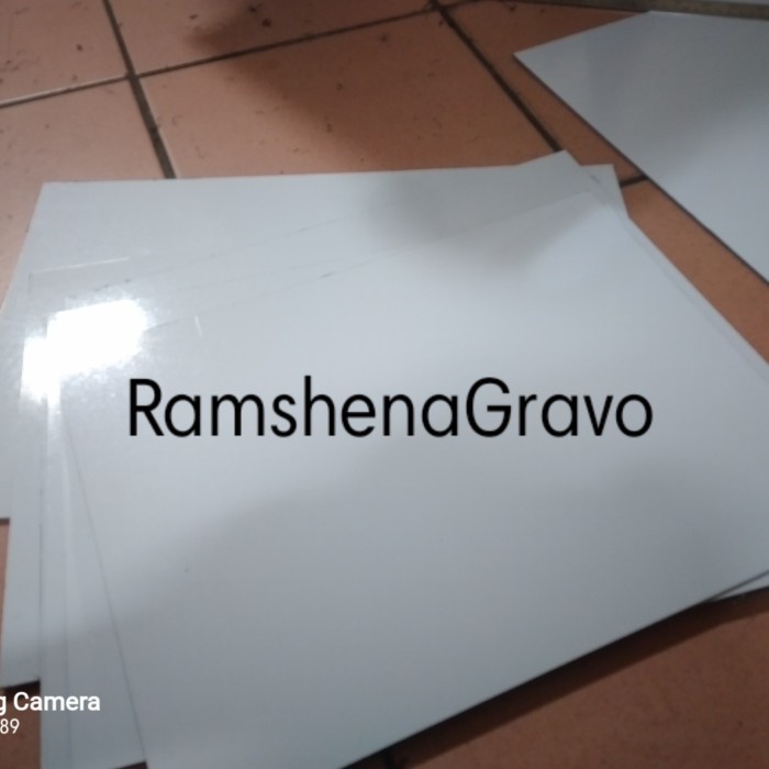 

Name Tag Gravoply Putih Teks Hitam&Hitam Teks Putih 40Cmx60Cm Tebal 1.5Mm