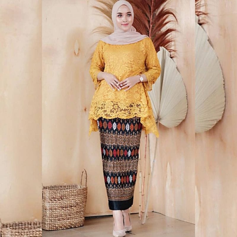 Promo Cod kebaya/SETELAN RINJANI  kebaya  ROK BATIK /kebaya brokat modern 2022 kondangan /SETELAN KEBAYA BRUKAT RINJANI -KEBAYA BROKAT MODERN PESTA KONDANGAN DAN WISUDA / ATASAN RINJANI BROKAT / KEBAYA /kebaya modern 2022 kondangan Navy