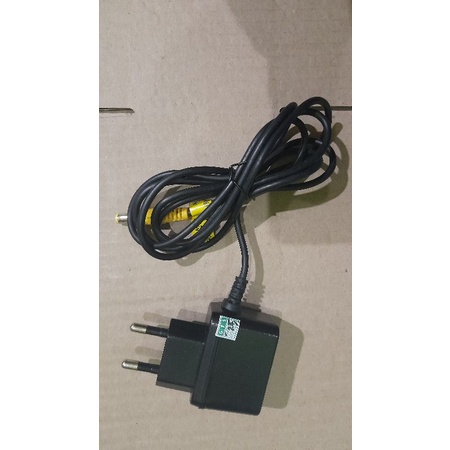 ADAPTOR EFEK GITAR 9V 500ma