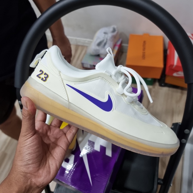 Sepatu NIKE SB NYJAH LAKERS