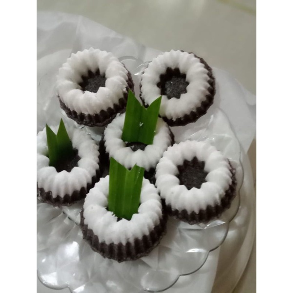 

Putu Ketan Hitam Homemade