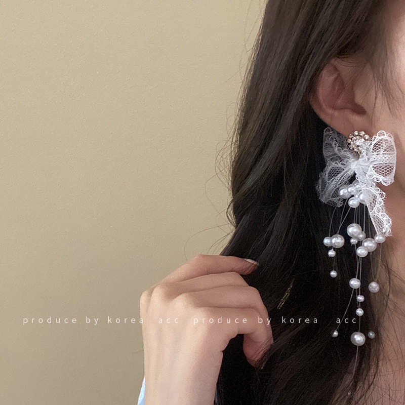 Anting Tusuk Gantung Desain Pita Lace Hias Mutiaraberlian Gaya Korea Untuk Wanita