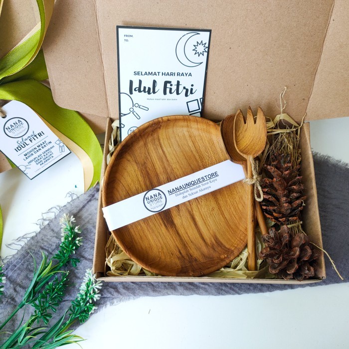 

Hampers Lebaran Parcel Idul Fitri Hampers Natal Kado Pernikahan Unik