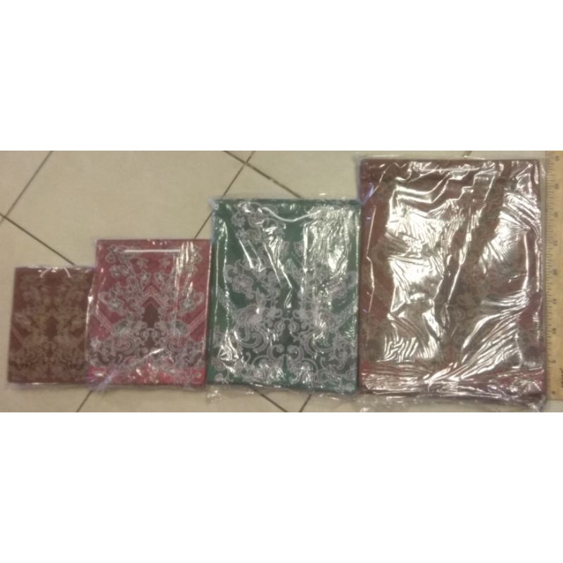 

PAPERBAG PAPER BAG TAS KERTAS SOUVENIR KADO MODEL MOTIF BATIK TALI PUTIH PER BUAH ECER ECERAN MURAH PTK