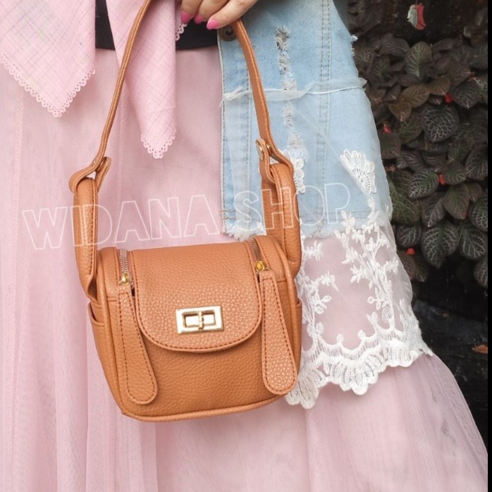 T0P TAS SLEMPANG WANITA PAPIRUT RIFAYA TERBARU TERLARIS NICE