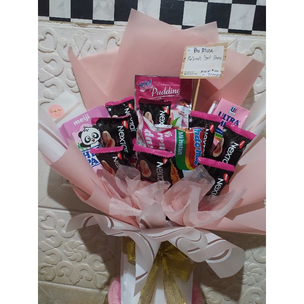 

Buket Snack/buket ulang tahun/buket wisuda
