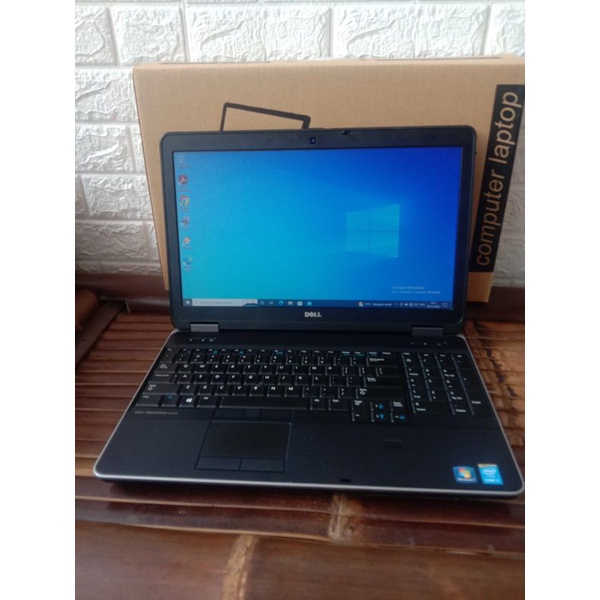 Laptop Second gaming dell precision core i7 ram 8gn Rom 128gb backlite