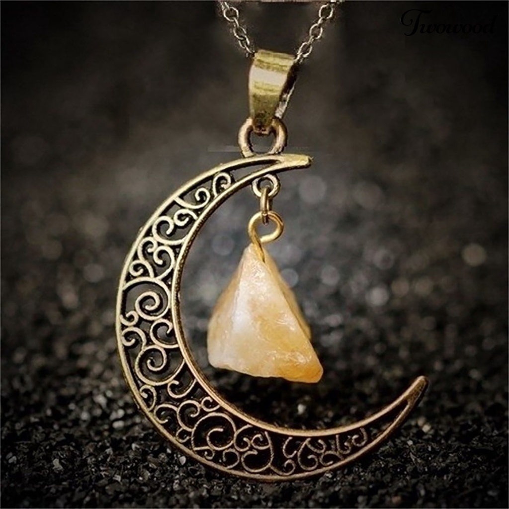 Kalung Liontin Bentuk Bulan Bahan Stainless Steel Gaya Vintage Untuk Wanita