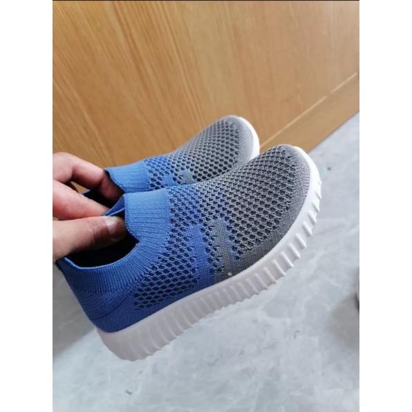 Sepatu rajut gradasi slip on anak (1-4tahun)