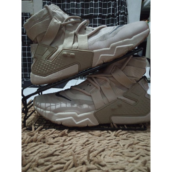 Sepatu Nike Air Huarache Gripp Desert Sand- Sepatu second branded nike air  Legit