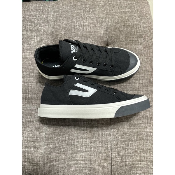 SEPATU SNEAKER NBQ STRUGLE ADISE BLACK ORIGINAL BRAND100% PREMIUM