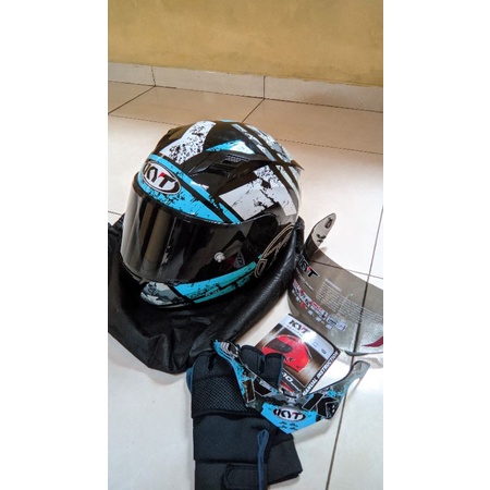 Helm KYT R10 aqua blue