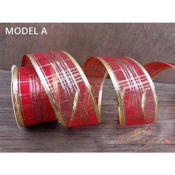 

PITA-70 : Pita Kaca / Organdi 3,8 cm Pinggir Kawat (per rol 3 yard)