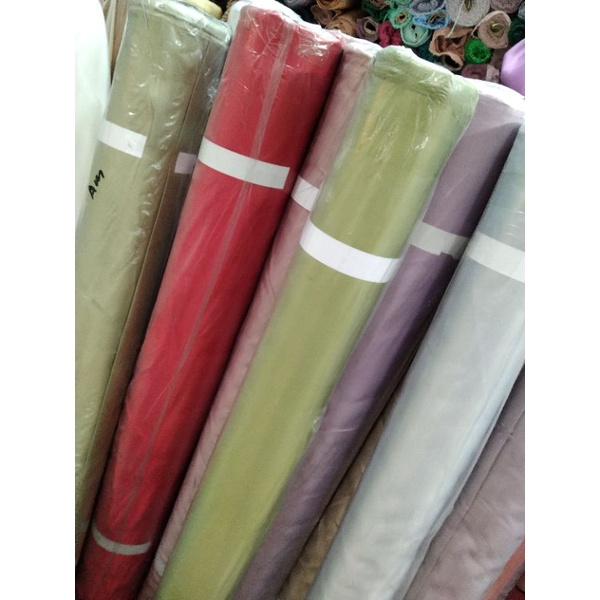 Kain Satin Bridal/Harga Tertera 1/2(0.5)mtr