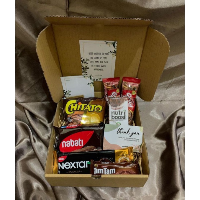

Kado ulang tahun cowok / snackbox hampers cowok