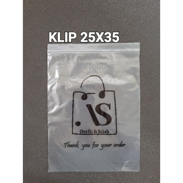 KLIP 25x35 ( PLASTIK BAJU/HIJAB SABLON BEBAS)