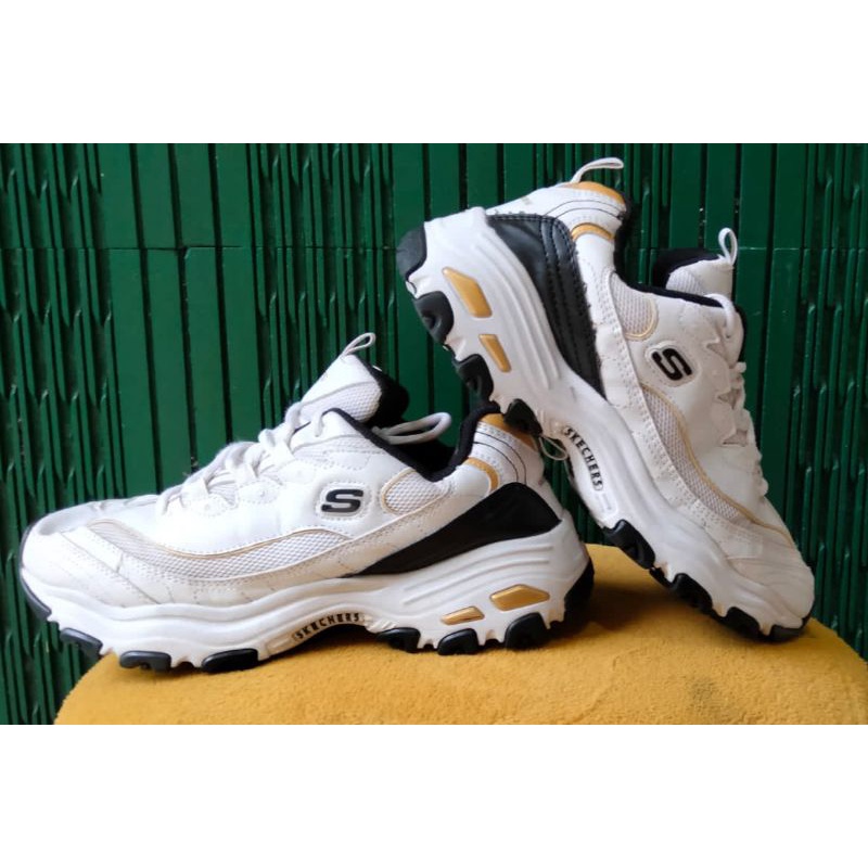 Sepatu Skechers D'Lites Putih Emas Size 41 Made in China, Mulus Like New, Insole masih bawaan empuk 