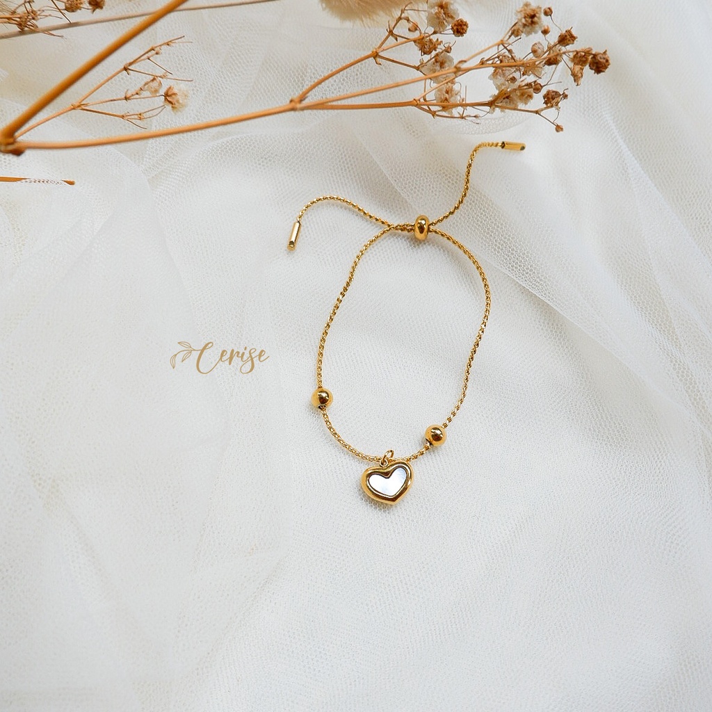 Carin Necklace | Kalung titanium anti karat bentuk love hati korea cantik aksesoris wanita trendy stylish