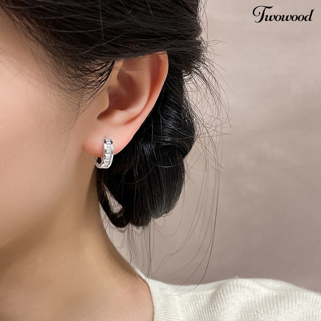 1 Pc Anting Bentuk Lingkaran Persegi Bahan Cubic Zirconia Gaya Korea Untuk Wanita