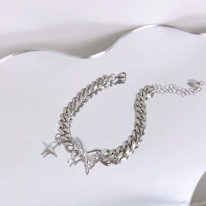 Gelang Rantai Dengan Liontin Bentuk Kupu-Kupu + Bintang Bahan Alloy Untuk Wanita