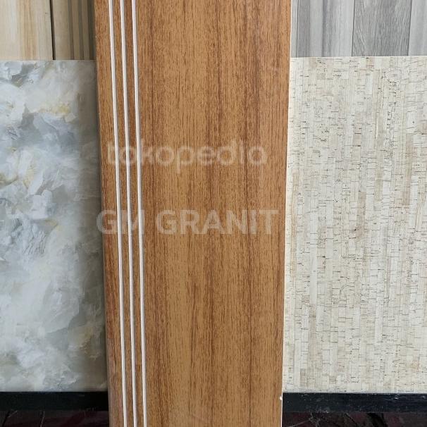 Granit Tangga Serat Kayu 30x100 + 20x100 Flame Mahogany