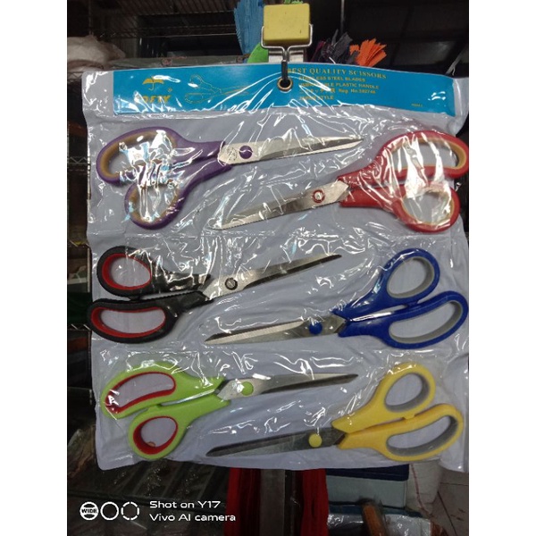 

gunting serbaguna softy besar (6pcs)