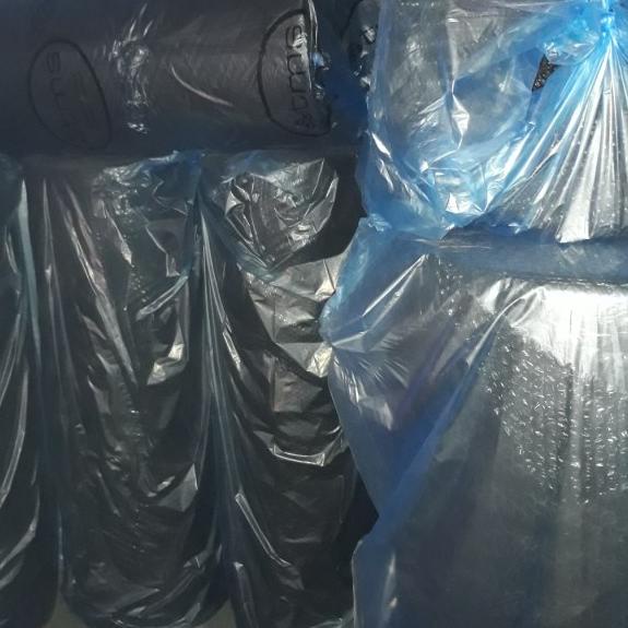

bubble wrap tms hitam