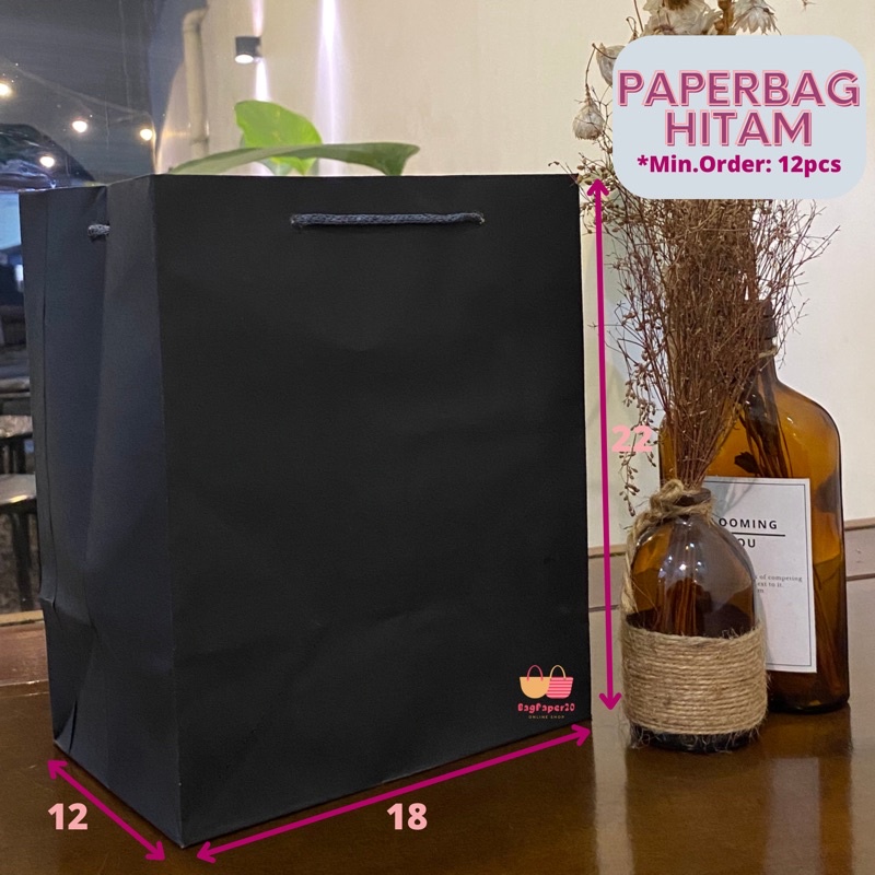 

Paperbag Hitam Premium 18x12x22(R5)