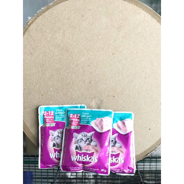Whiskas basah tuna kucing junior 2-12 bulan