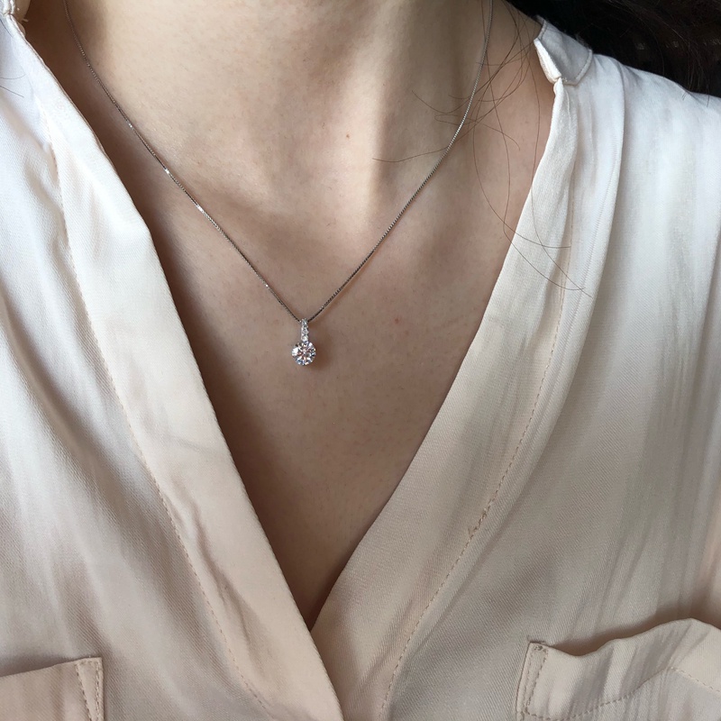 Roselife Kalung Choker Rantai Silver Minimalis Liontin Geometri Bulat Hias Kristal Zircon Untuk Wanita