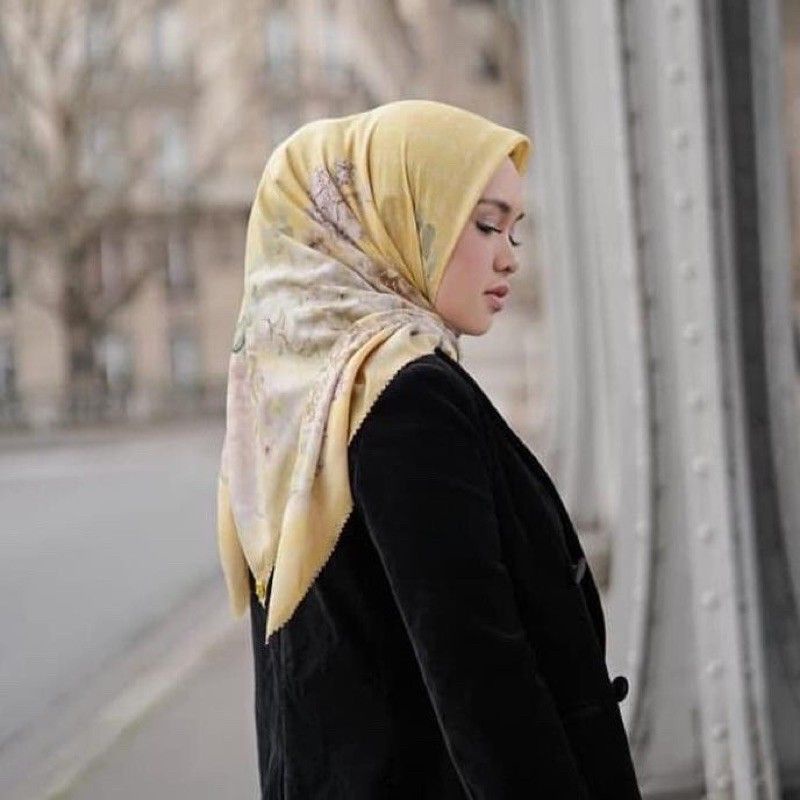 * LINK CO SPLIT READY PRELOVED BUTTONSCARVES Hydrangea Jaune Bahan  SATIN