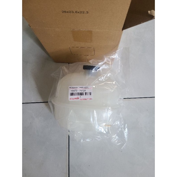 tank radiator hiace commuter