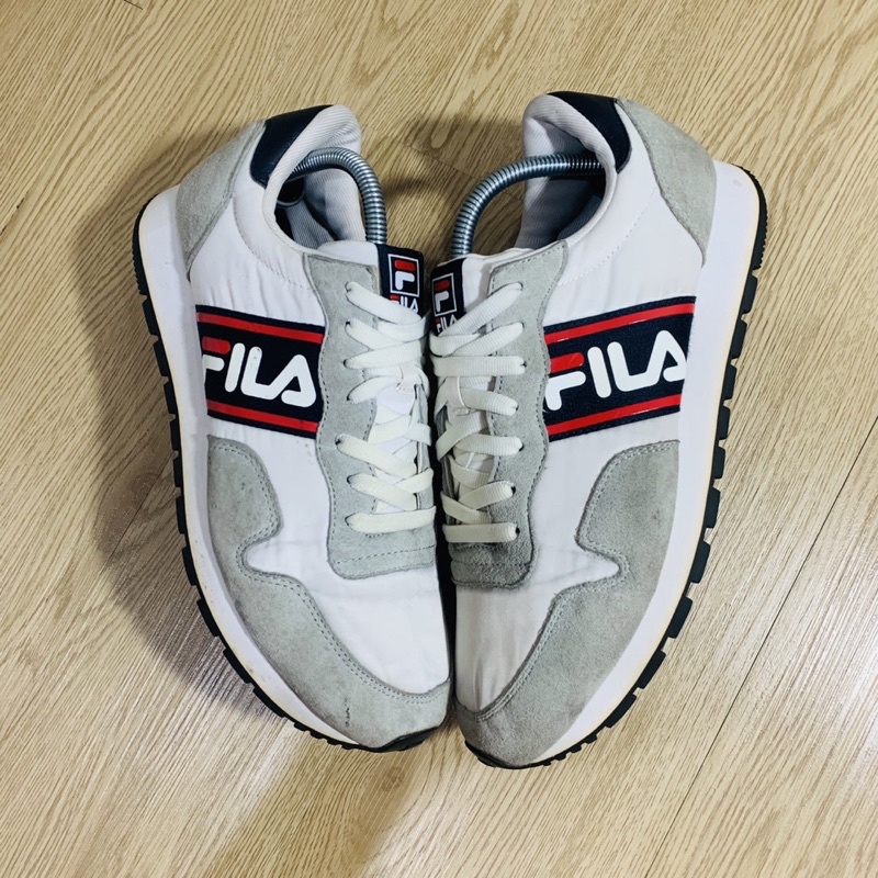 sepatu olahraga Fila RJ Retro sport putih sneaker like new