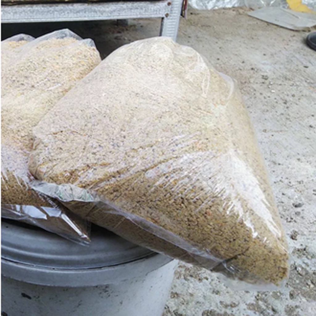 Pakan Anak Ayam Pur Cepat Besar ( 750 gram ) Asli Ayam Kampung Bangkok Itik Bebek Pedaging