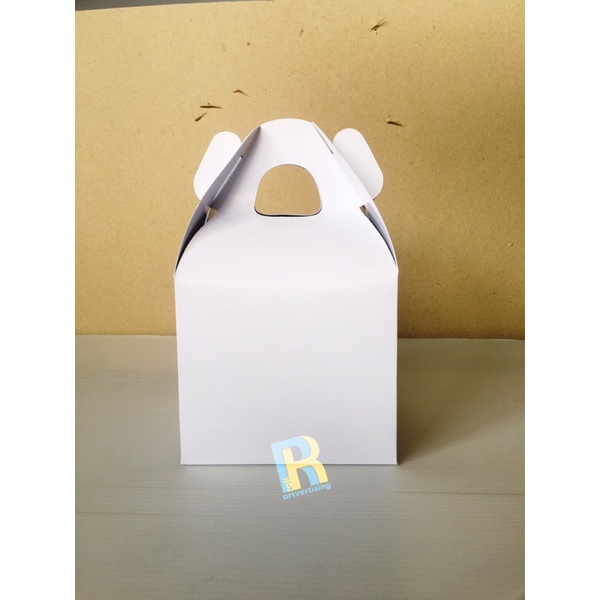 

Gable Box Ivory White Laminasi : 12x12x12 cm / snack box / hampers box/ box toples kue