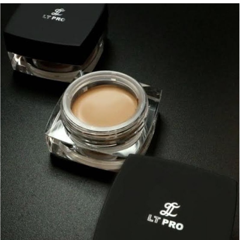 LT Pro Smooth Corrector Cream Foundation full size 15gr