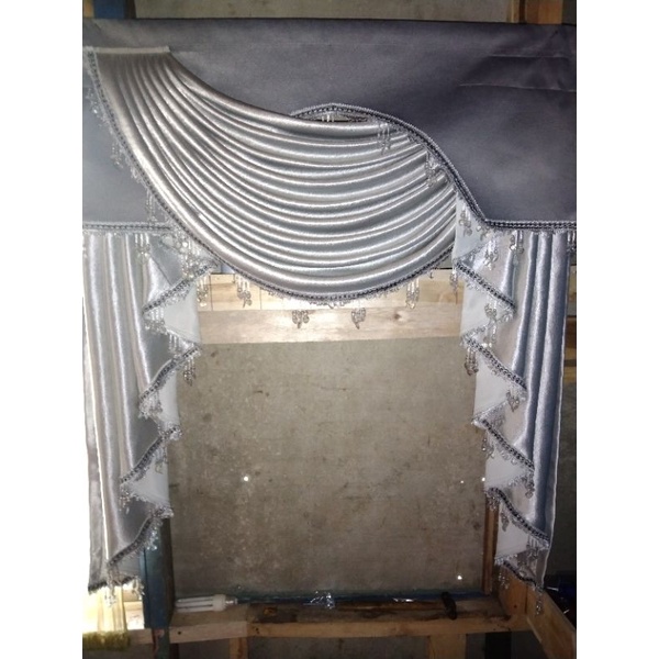 gorden poni gelombang rumbai mewah ( khusus poninya saja )